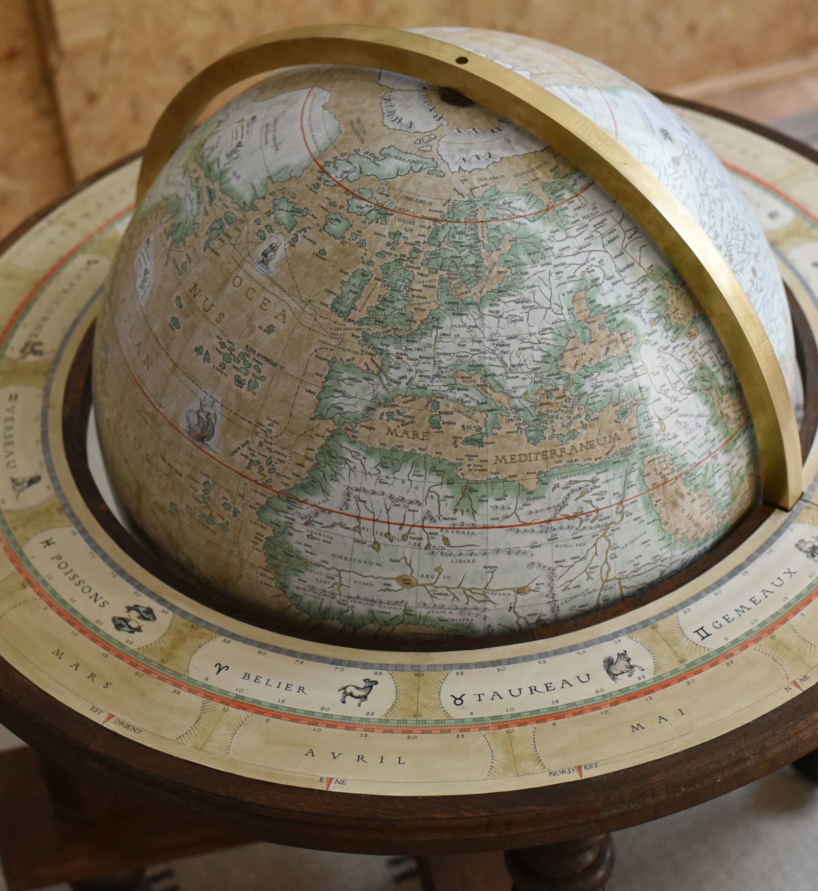 Manufacture GlobeSauter, globe terrestre fait main artisanal, handcrafted terrestrial globe